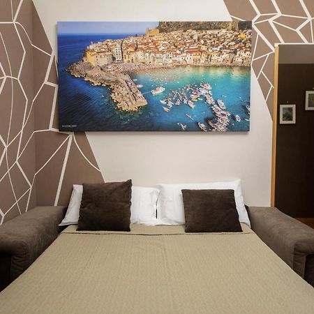 Casa Ruggero Apartment เชฟาลู ภายนอก รูปภาพ