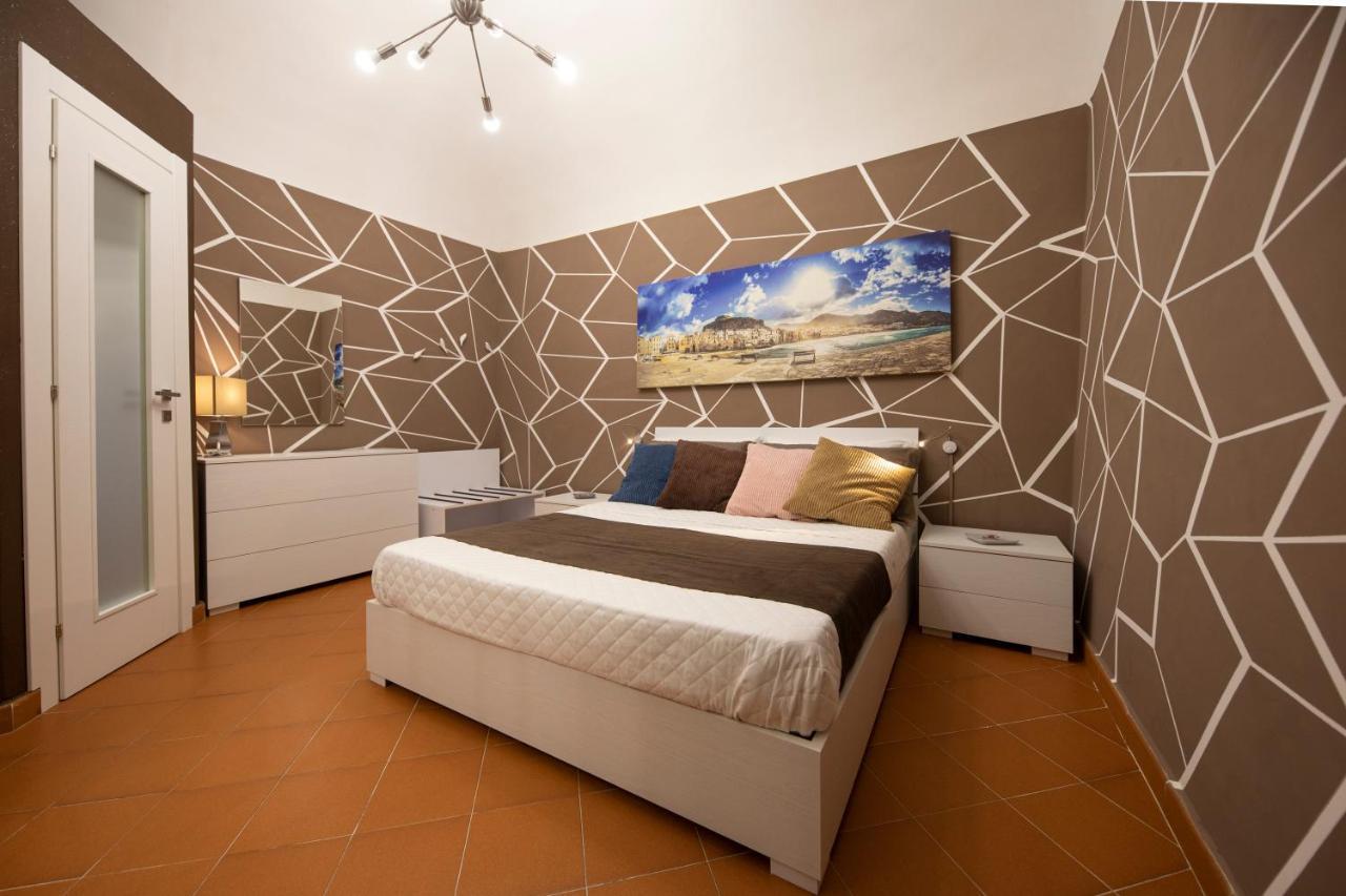 Casa Ruggero Apartment เชฟาลู ภายนอก รูปภาพ