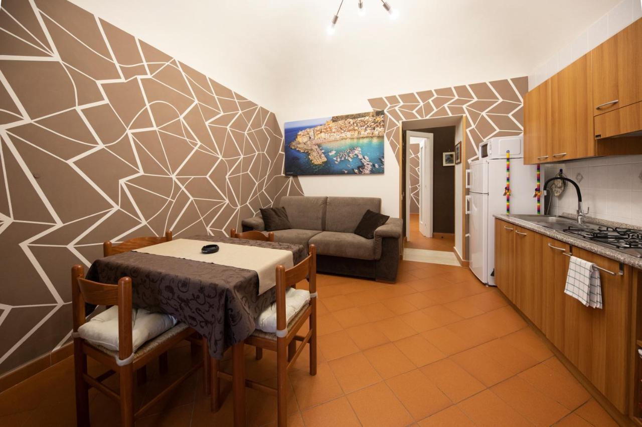 Casa Ruggero Apartment เชฟาลู ภายนอก รูปภาพ