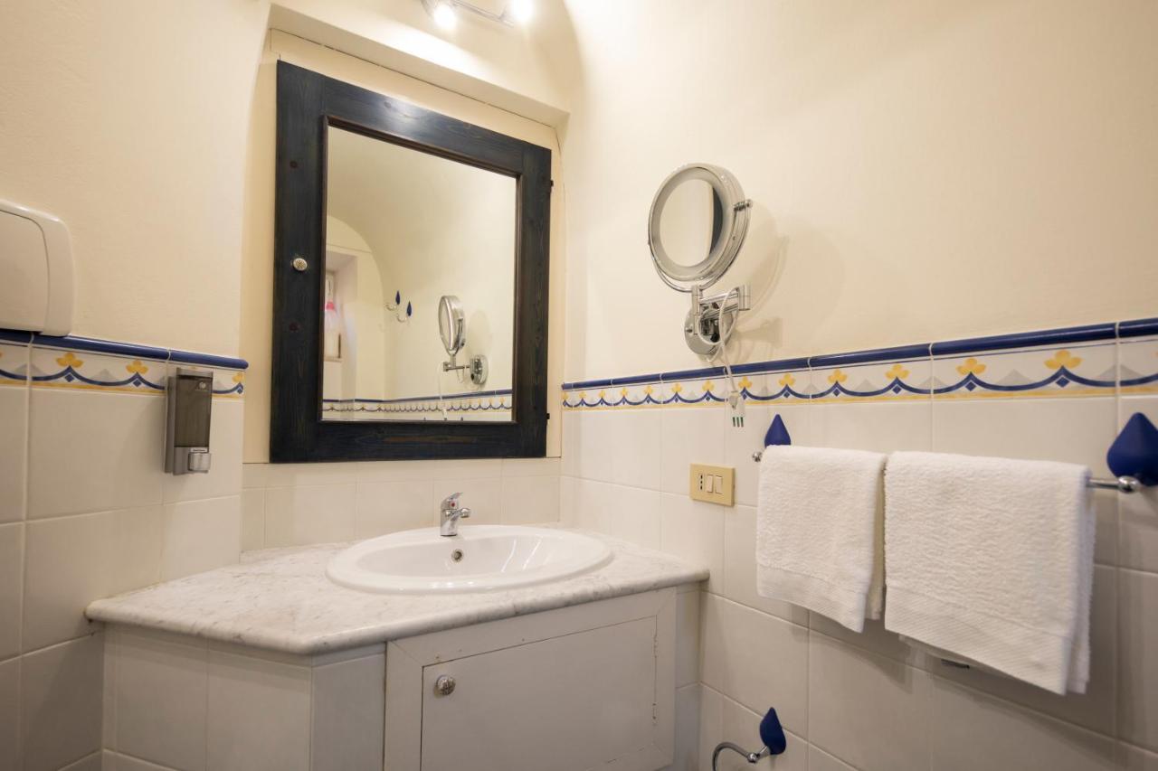Casa Ruggero Apartment เชฟาลู ภายนอก รูปภาพ